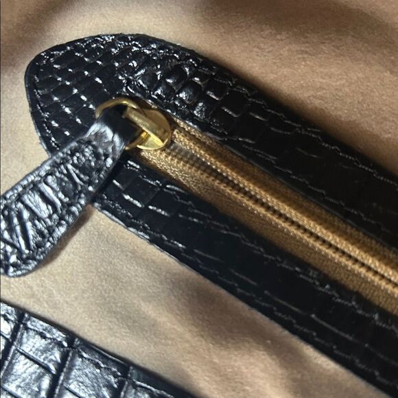 Brahmin black croc embossed leather crossbody - Picture 8 of 11
